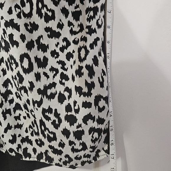 Bobeau Leopard Print Black and White Women's Top! - Picture 5 of 6